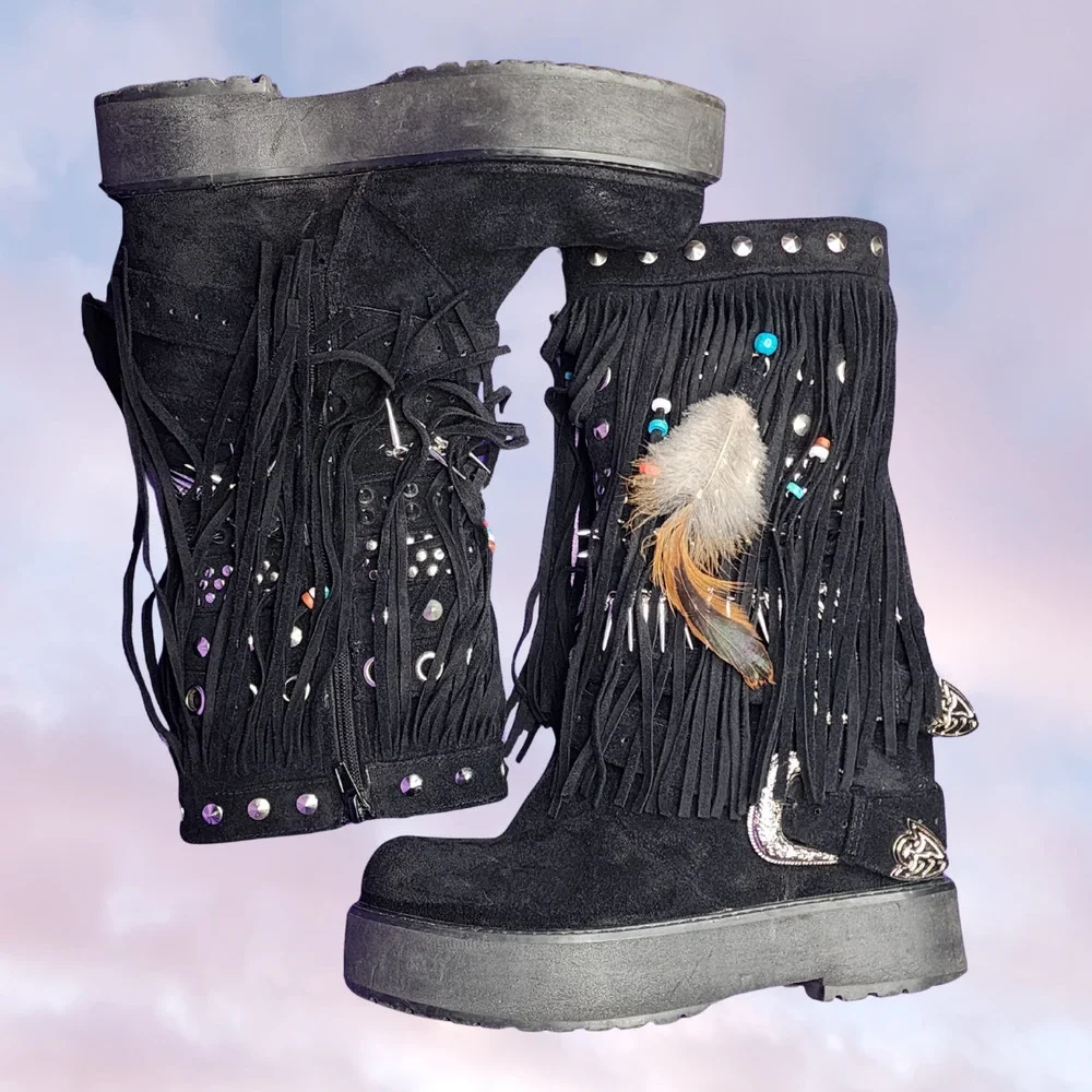 Current Mood Blackhawk Sedona Wedge Boots Black Fringe Rave Boho Black Womens 7M - Picture 2 of 9